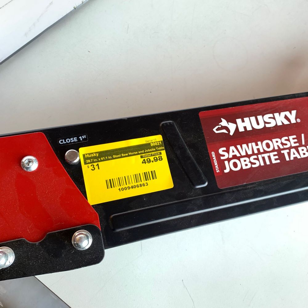 28.7 in *41.1 in steel saw horse and jobsite table 28.7 in *41.1 in steel saw horse and jobsite table